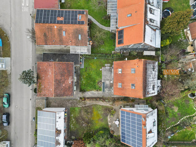 IMMORath.de - Zwei Huser in Freiburg-Munzingen