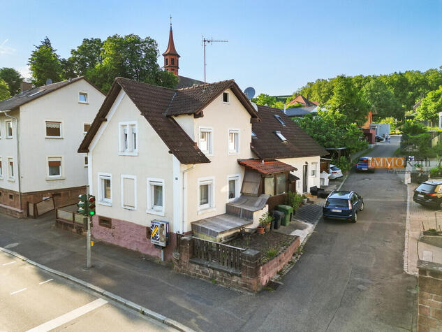 IMMORath.de - Einfamilienhaus mit Einliegerwohnung