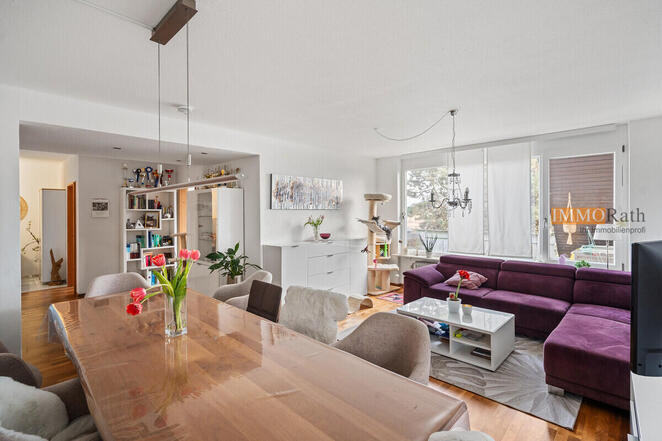 IMMORath.de - Helle 3,5-Zimmer-Wohnung mit modernem Badezimmer und Sonnenbalkon