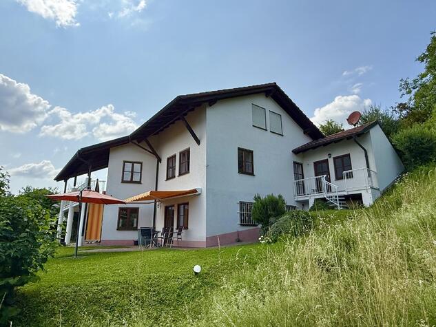 WOW! Traumhaus in toller Randlage!
Architektenhaus mit u.a. Einliegerwohnung+ toller Weitsicht!