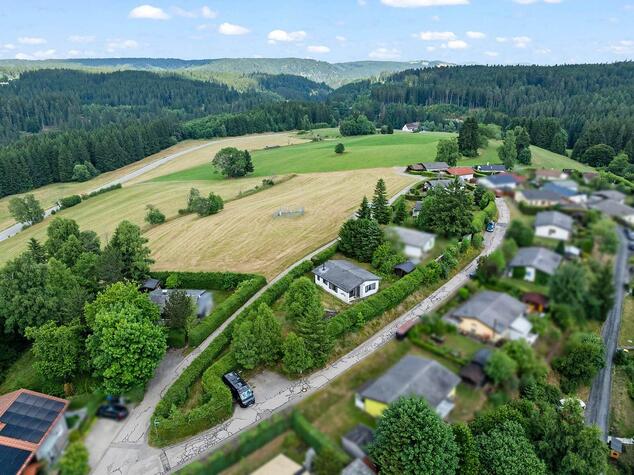 Bungalow mit viel Privatsphre auf grozgigem Grundstck