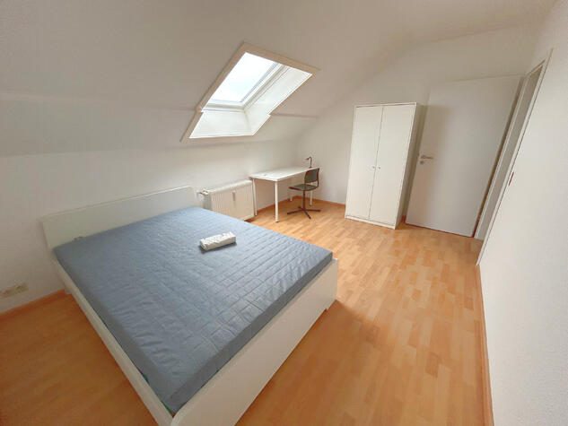 WG-Zimmer in renovierter Wohnung zu vermieten - Terminvereinbarung ber WhatsApp +4915888645359