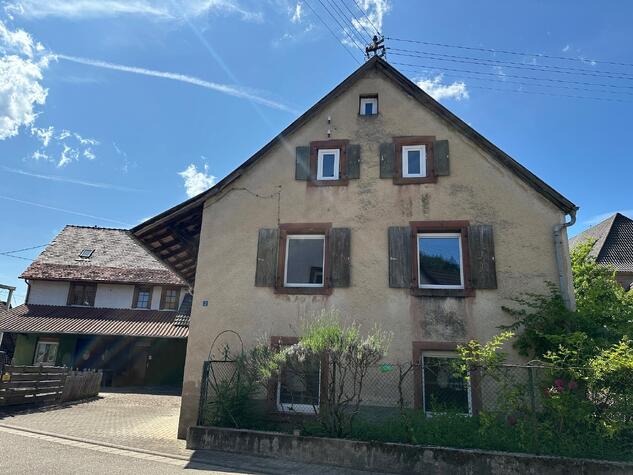 2 Wohnhuser mit konomiegebude auf einem Grundstck in sehr ruhiger Wohnlage