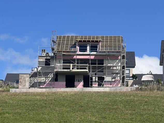 NEUBAU TRAUMHAUS (ZFH / EFH + ELW) IN ST. GEORGEN DIE WUNDERSCHNE BERGSTADT HERZEN DES SCHWARZWALDS