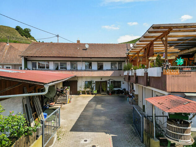 IMMORath.de - Einfamilienhaus mit grozgiger Nutzflche und Gstezimmern