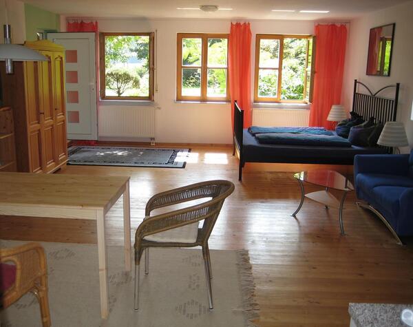 50m mblierte Businesswohnung: nur fr Wochenendheimfahrer bzw. Pendler!