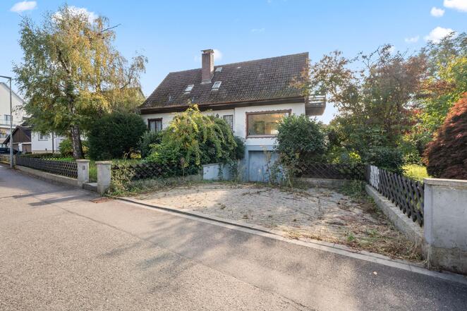 Einfamilienhaus mit gro�em Garten in bevorzugter Lage