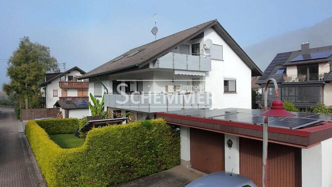 GLOTTERTAL++Grozgiges freistehendes 3-Familienhaus mit 2 Doppel-Garagen