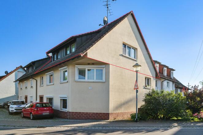 Helle Zwei-Zimmer-Wohnung im Dachgeschoss in lndlicher Lage! (WHG Nr. 9)