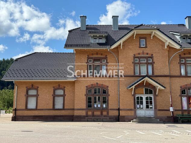 Elzach ++ Einzigartiges EG-B�ro im Bahnhof
