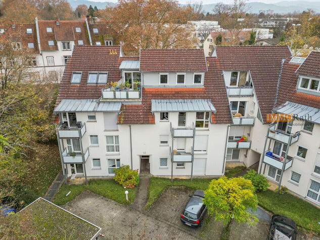 IMMORath.de - Helle Wohnung mit zwei Balkonen und Stellplatz