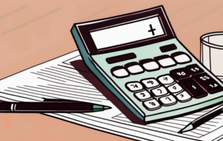 Buchhalter betrachtet Diagramme neben einem gestapelten Geldscheine-Turm.