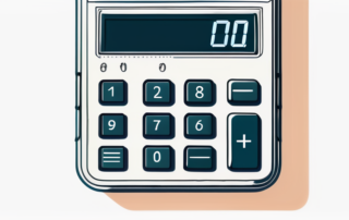 Digitaler Taschenrechner, Euro-Geldscheine, Stoppuhr und Notizblock auf Schreibtisch.