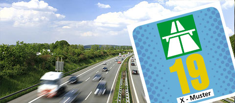 Autos fahren auf der Autobahn