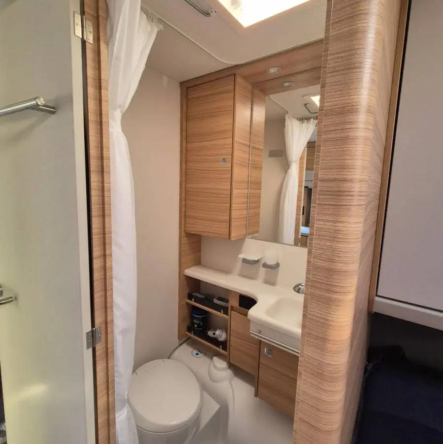 Dethleffs Nomad 460 EL Bild 3