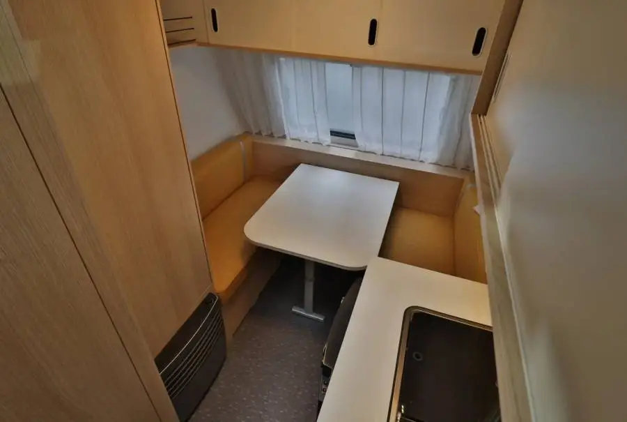 Adria Aviva 360 DK - Bild 6