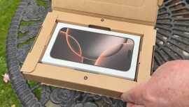 F/S: iPhone 16 Pro Max,Canon EOS R5,Starlink V2 Sa, £ 900