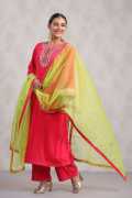 Trendy Velvet Kurta Set for Women | Gillori , Rp 4,619