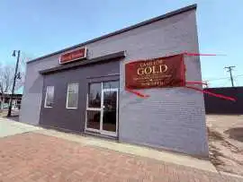 Storefront Signs in Edmonton, Edmonton