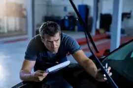 Looking for Reliable Windshield Repair Service in , Houston