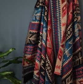 Why Himalayan Shawls Suit Well with Western Outfit, Melbourne