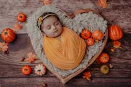 Expert Newborn Photography with a Gentle , Gurgaon