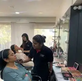 Bridal Makeup Course in Pimpri–Lakmé Academy , Pimpri
