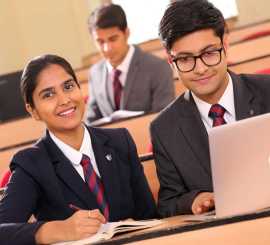 Best B Des fashion communication colleges in UP, Lucknow