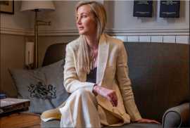 Caroline Andrew Offers the Best Suits in London, City of London