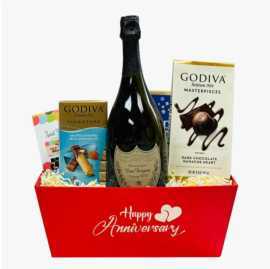 Celebrate Love with Elegant Anniversary Wine Gift, New York
