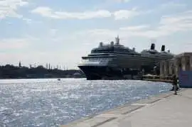 Cruise ship companies in dubai | Royal Caribbean, Dubai