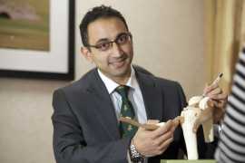 Expert Knee Professor in London – Mr. Chinmay Gupt, London