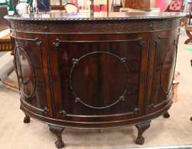 Chippendale Side Cabinet Mahogany Chest 1880 | Can, £ 1,650