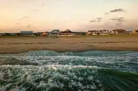 Bald Head Island House Rentals: Coastal Gateway , Carolina Beach