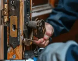 LOCK & KEY SOLUTIONS SERVICES, Southaven