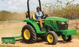 Tractor, ₹ 200,000