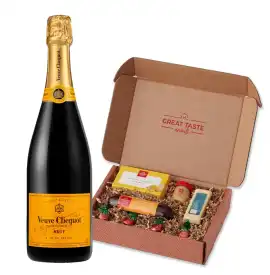 Premium holiday gifting with Hickory Farms baskets, Washington