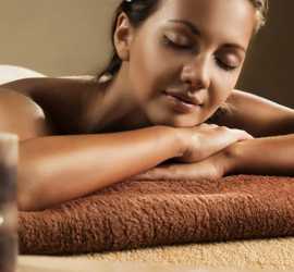 Pumpkin facial treatment - Aaynaclinic, New Delhi