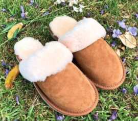 Keep The Cold Away Traditional UGG Slippers Womans, Glen Waverley