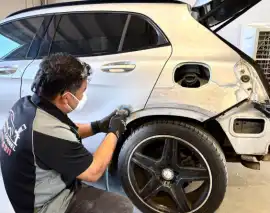 Find the Comprehensive Crash Repair Dry Creek