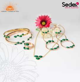 Exquisite Malachite Jewellery Set - Perfect for , ps 150
