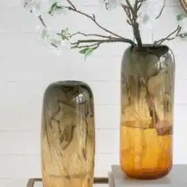 Wholesale Flower Vases Giving Every Display a Dist, $ 1