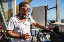 Prenota DJ Per feste in Ufficio in Costiera Amalfi, Salerno