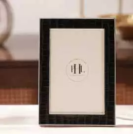 Shop Stylish Photo Frames for Your Home, ¥ 2,099