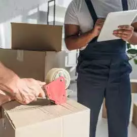 Reliable Shipping to the UK – Containers & Car, Montreal