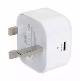 USB C Mains WiFi Adapter Listening Live And Record, London