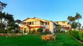 Unwind at the Stunning Classic Hill Top Chamba, Chamba