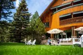 Find Peace in the Mountains – Book Your Lake Louis, Lake Louise