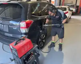 Find the Comprehensive Crash Repair Dry Creek, Adelaide