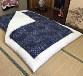 Experience Comfort with a Folding Japanese Mattres, Adin
